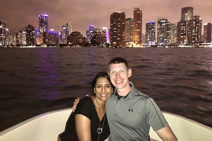 2-Hour Miami Private Boat Tour: Skyline & Star Island